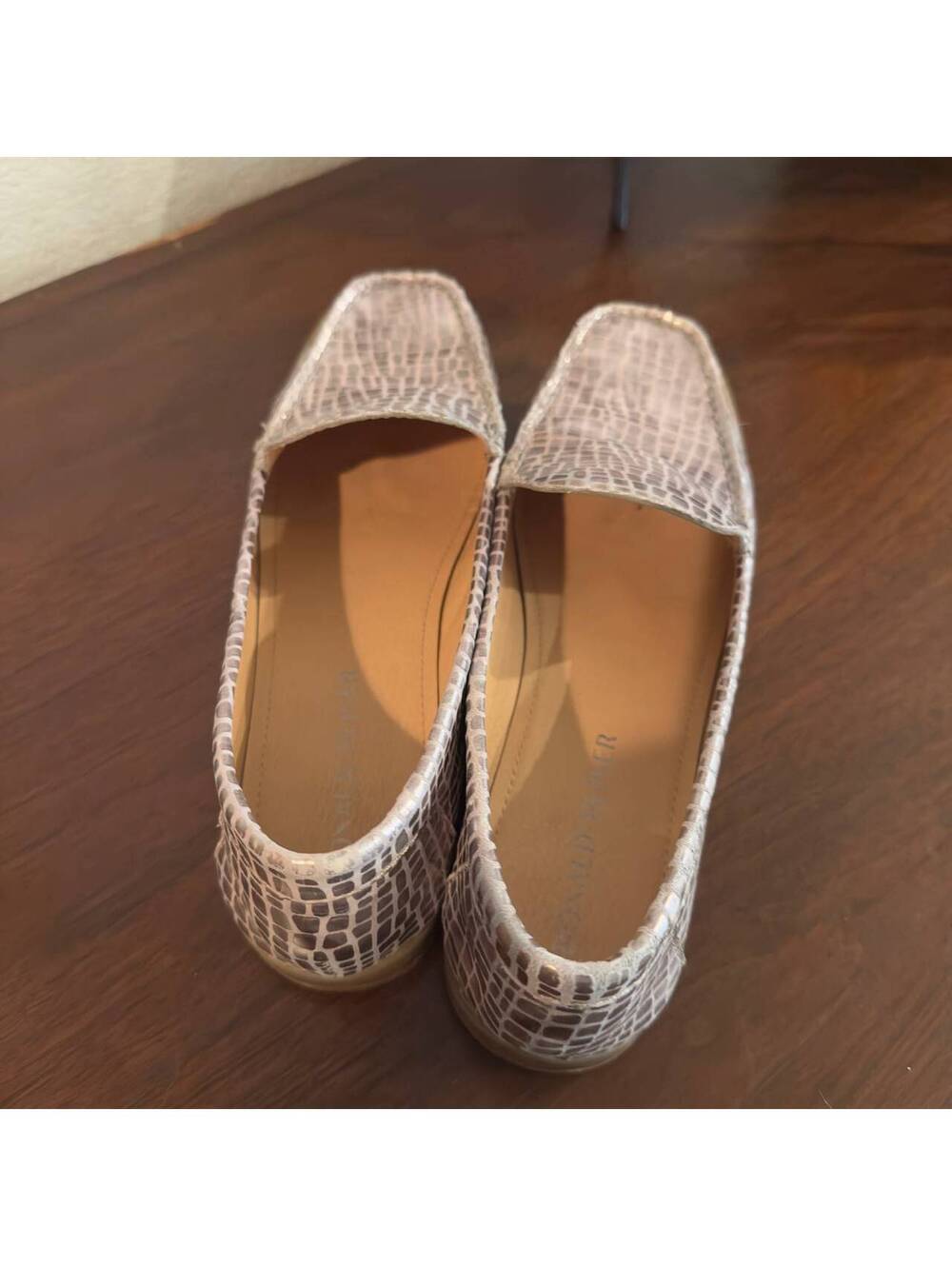 Donald Pliner Marceline 8.5M Metallic Leather Croc Loafers Slip On Comfort - Picture 2 of 6